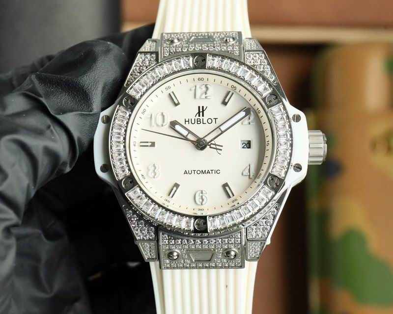 Hublot 43mm 033105